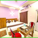 Hotel Blue # Sagar Puri Near Sea Beach - Newly And Decorated Room With Fully Air Conditioning- Lift & Parking Facilities - Best Choice Of Travellers